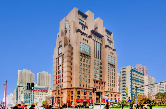 亚太企业大楼仰视角度 新古典建筑风格
